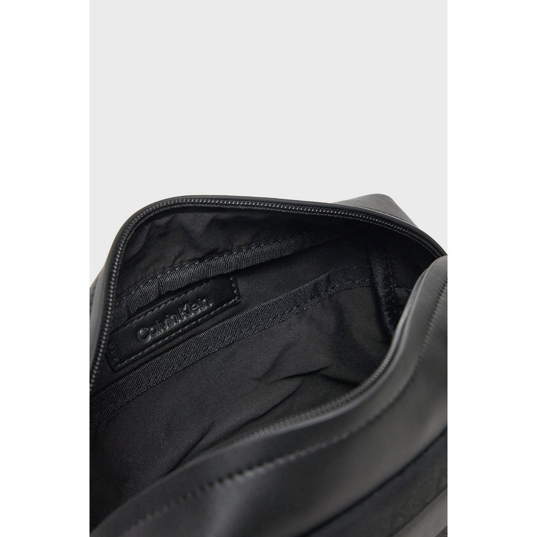 Ck Must Mono Washbag Twill Mono Black / OS