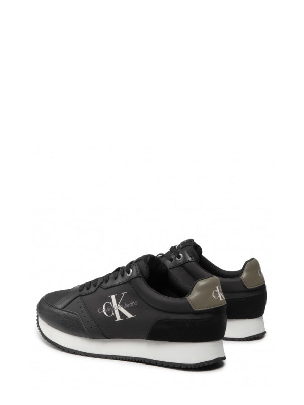 Retro Runner Laceup Black / 42