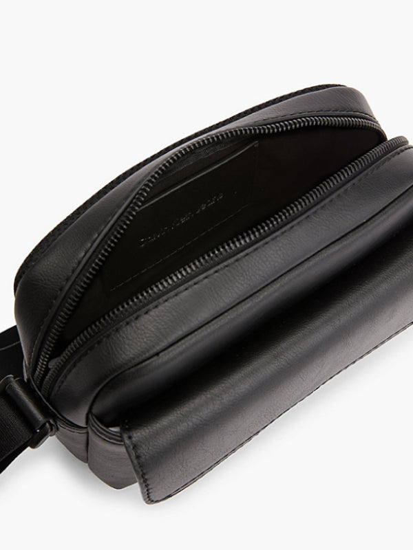 Tagged Camera Bag21 Black / OS