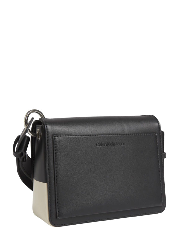 Sculpted Boxy Crossbody20 Hero Black / White / OS