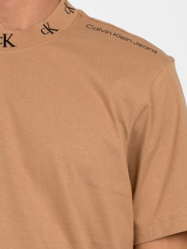 Logo Jacquard Tee Timeless Camel / L