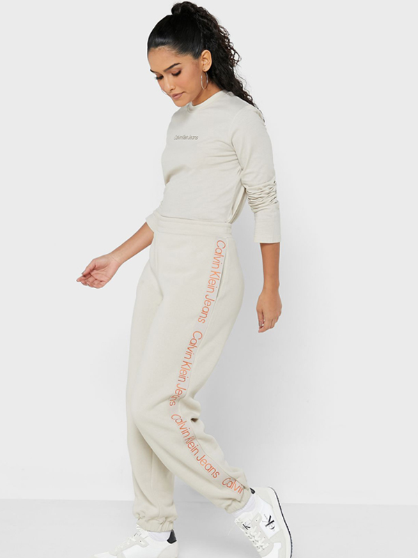 Logo Tape Jog Pants Eggshell / L