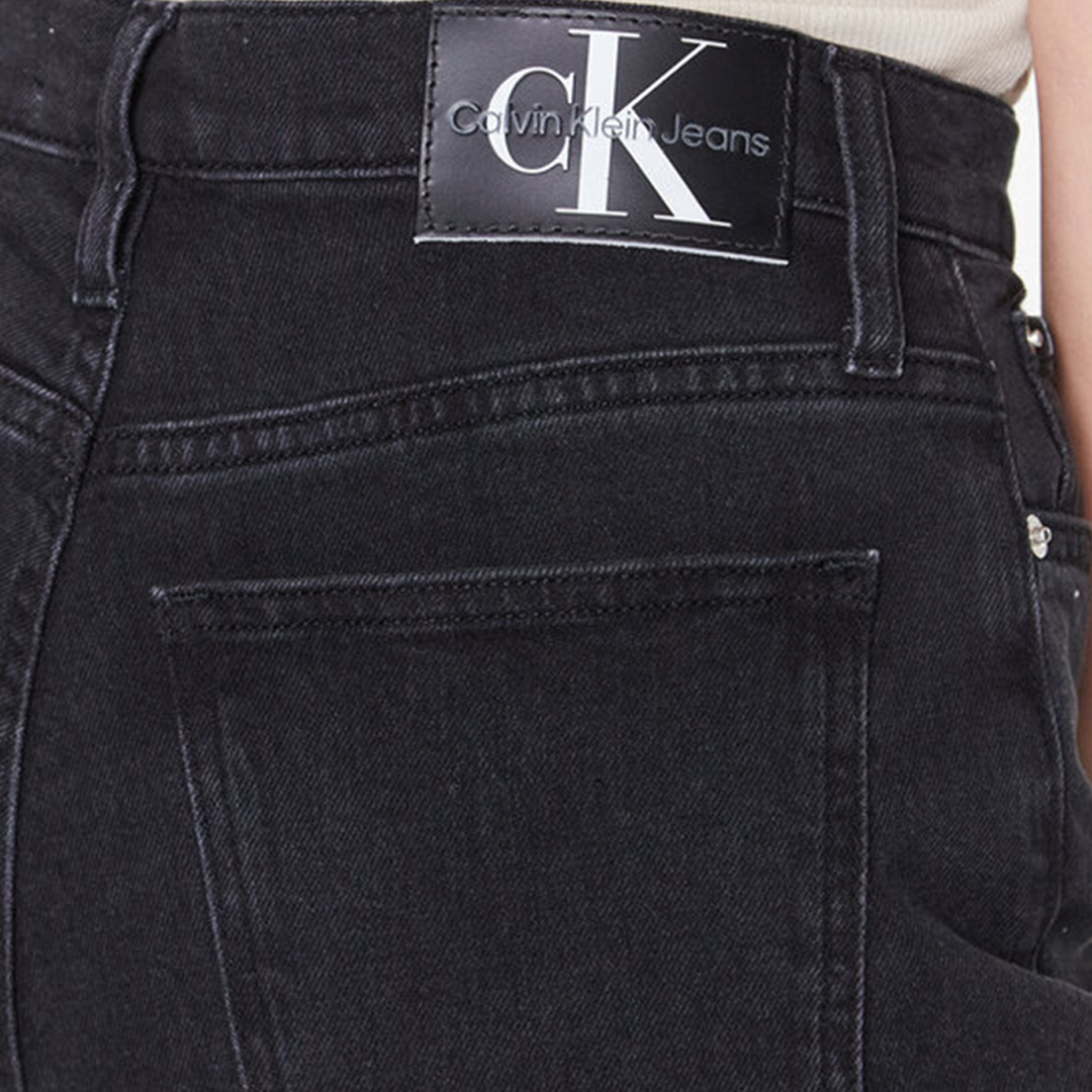 Mom Jean Denim Black / 3027