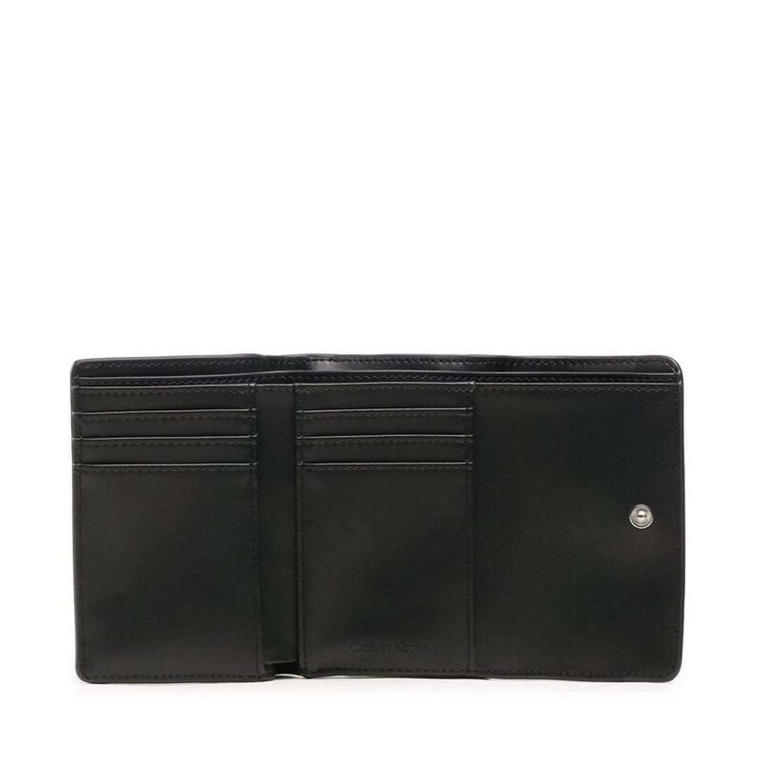 K Must Trifold Sm - Emb Mono CK BLACK / OS