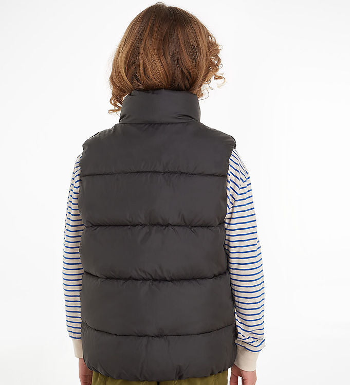 Essential Padded Vest Black / 10