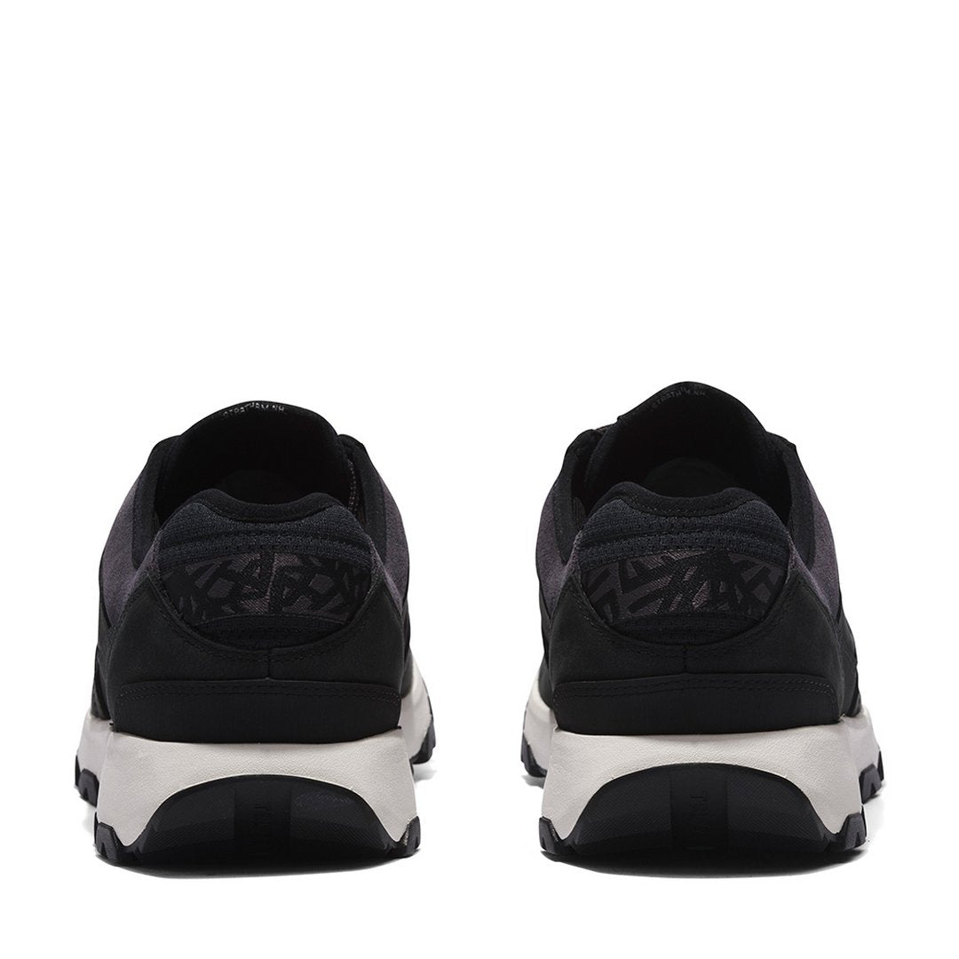 LOW LACE UP SNEAKER JET BLACK / 105