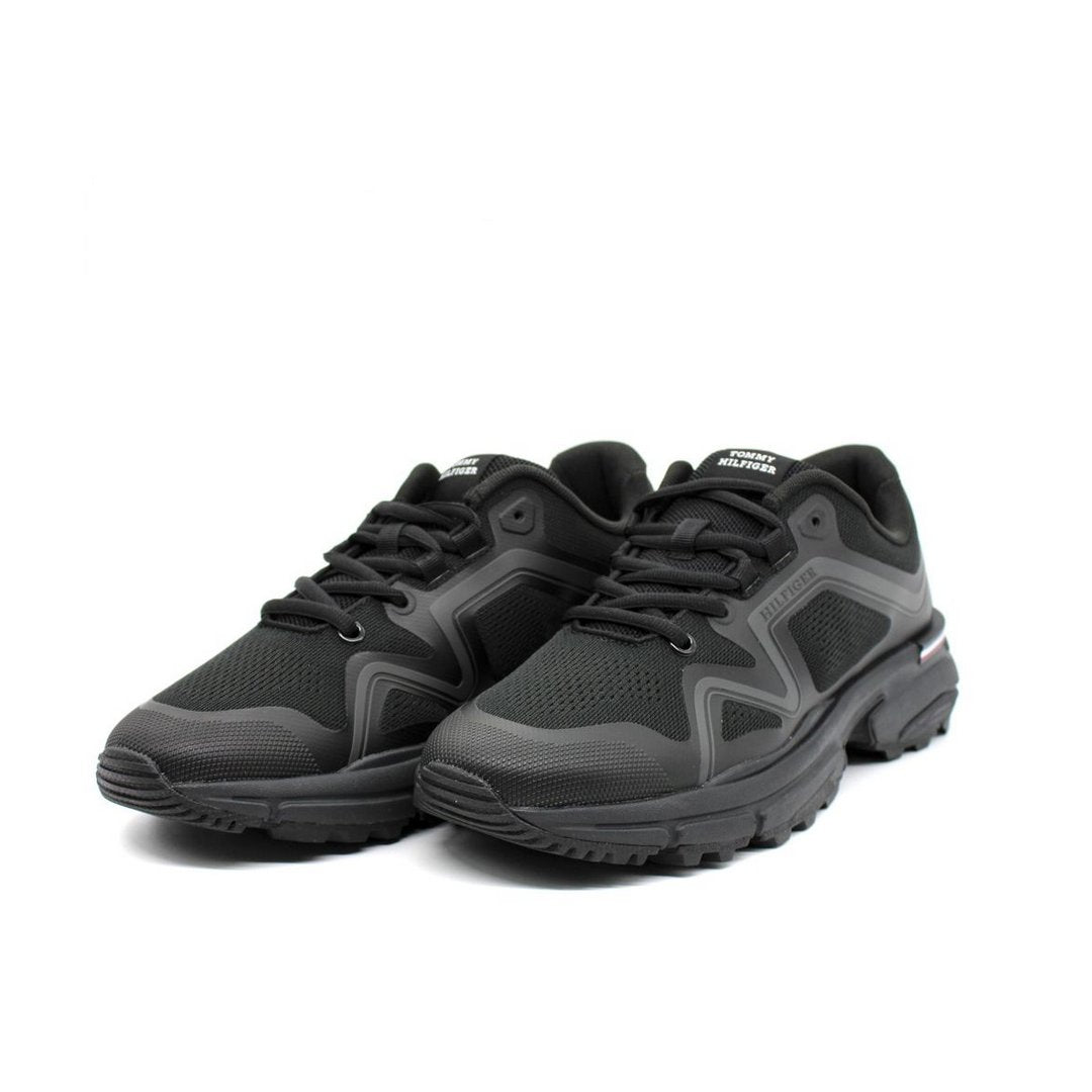 M Runner Tech Knit Black / 42