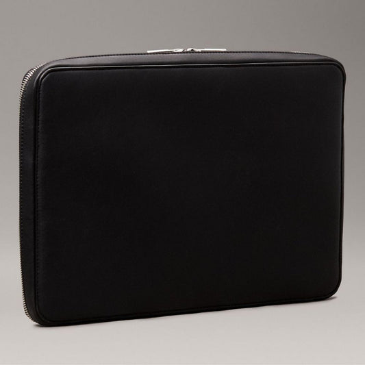 Ck Sleek Folio Black / OS
