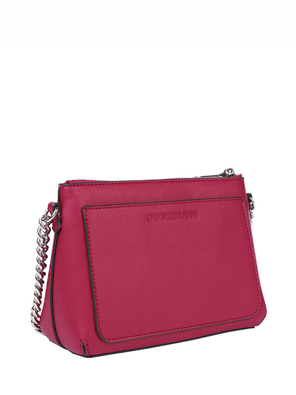 Camera Pouch W/Chain Cerise / OS