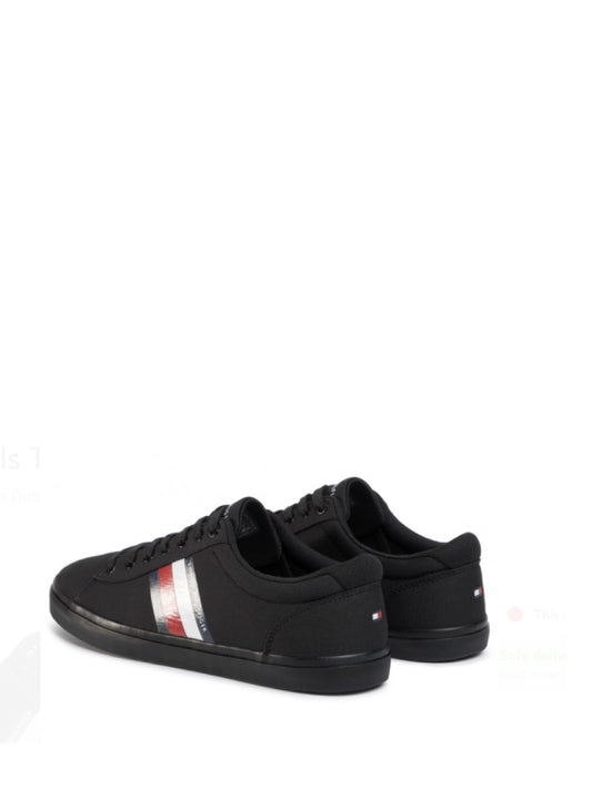 Essential Stripes Detail Sneaker Black / 42