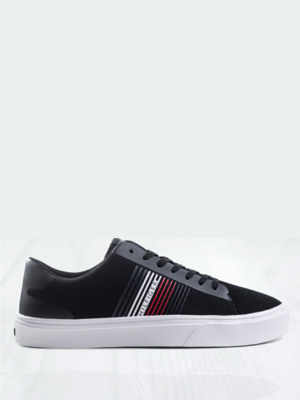 Lightweight Stripes Knit Sneaker Black / 42