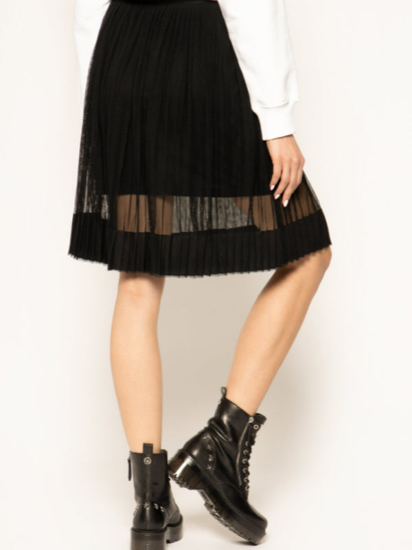 Pleated Mesh Skirt CK Black / L