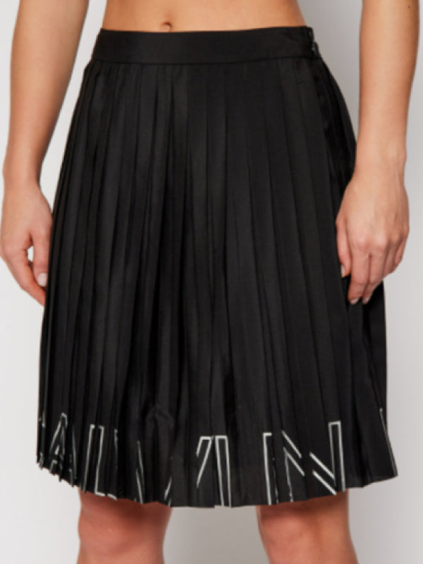 Pleated Statement Logo Skirt Ck Black / XL