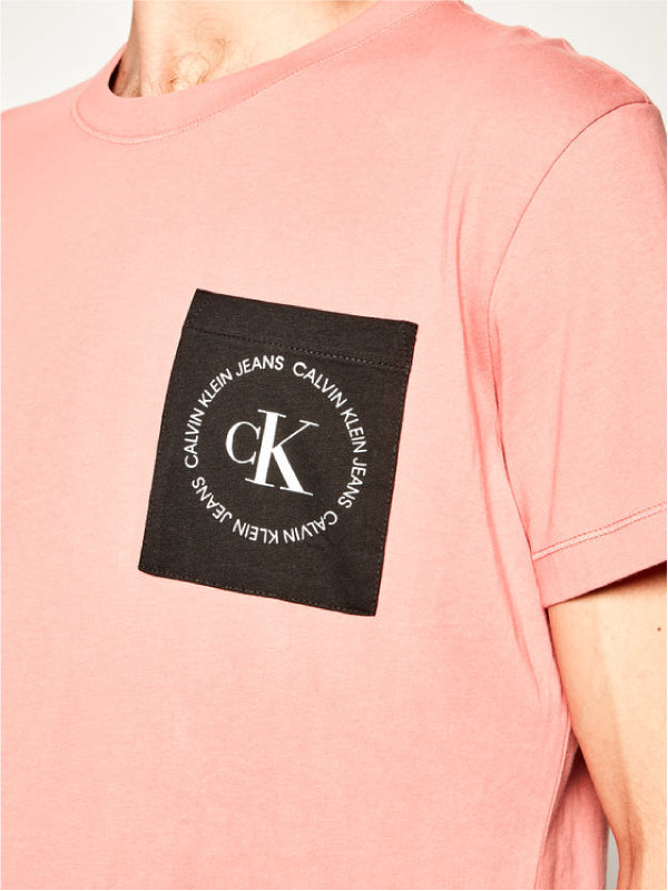 Ck Round Logo Reg Pckt Tee Brandied Apricot/CK Black/White / L