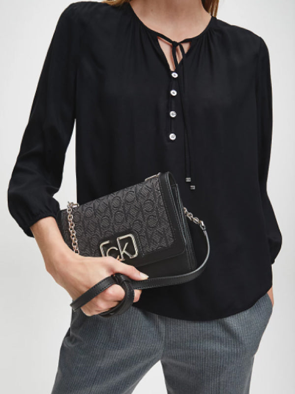 Flap Shoulder Bag Md J Black Mix / OS