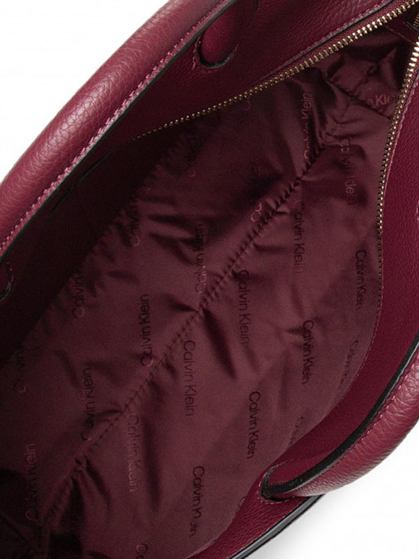 Ck Code Tote Md Bordeaux / OS