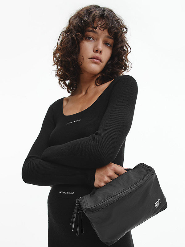 Feminine Nylon Make Black / OS