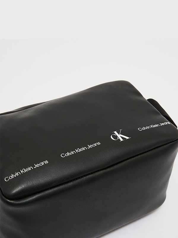 Logo Stripe Washbag Black / OS