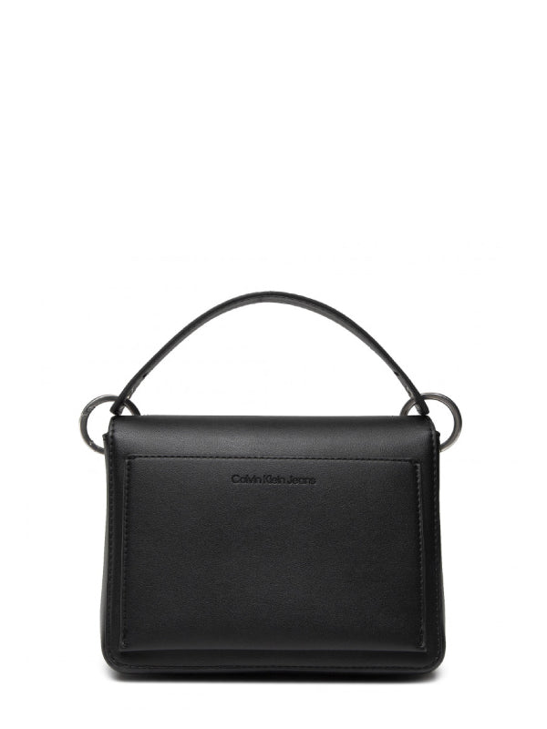 Sculpted Boxy Top Handle20 Mono Black / OS